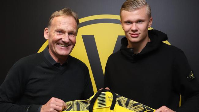 足球欧冠帽子戏法榜再添一人（欧冠帽子戏法榜再添新成员）