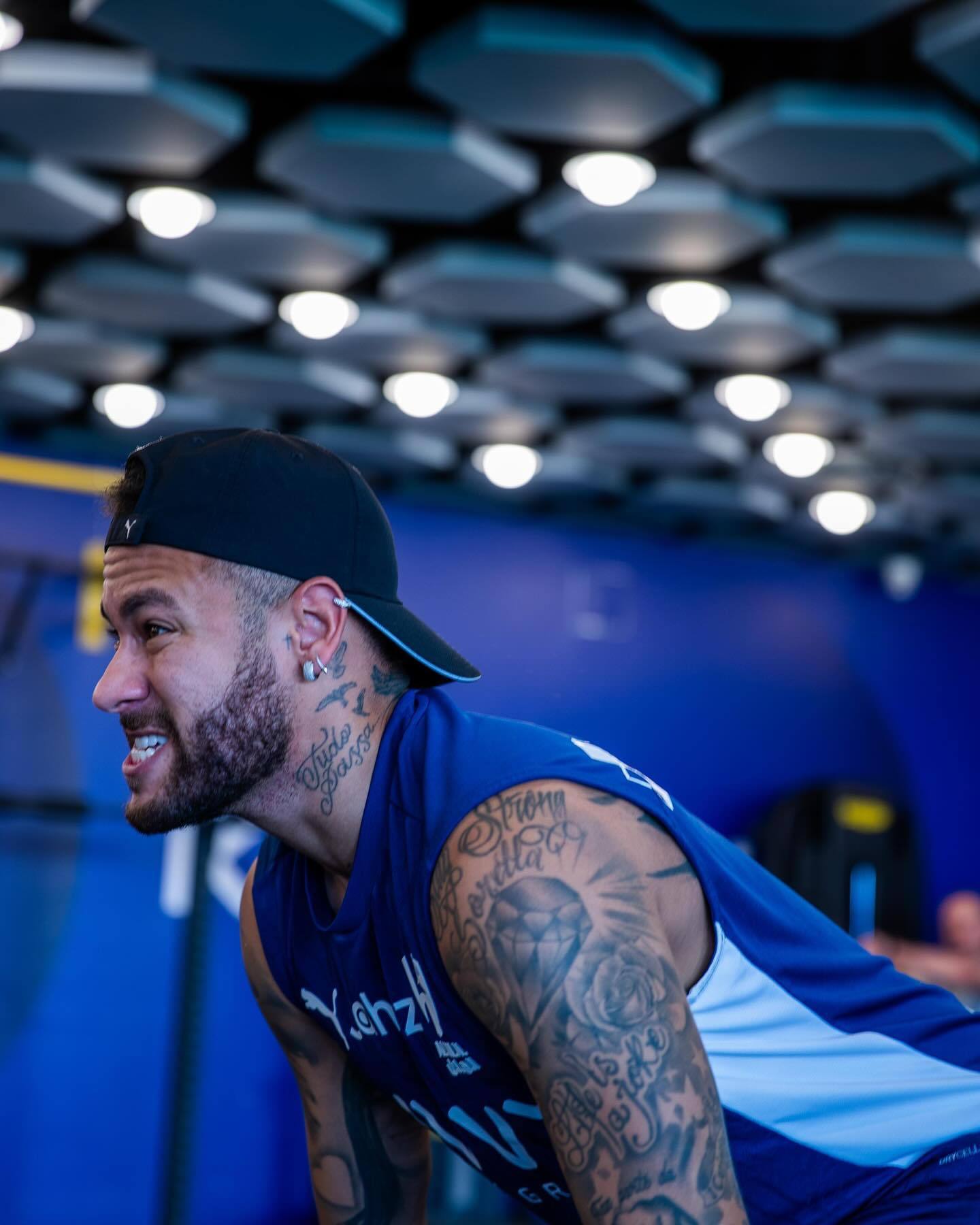 官方：天空体育获得2027-2031年欧联杯与欧协联的转播权（官方确认：天空体育拿下2027-2031年欧联杯及欧协联转播权）