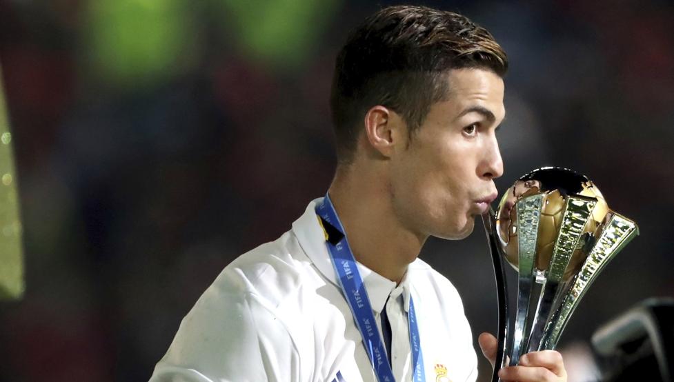 CTCC电动赛车杯甬城激战打响 郑越勇夺冠军刘洋第二张大胜第三（CTCC电动赛车杯甬城开战 郑越加冕冠军 刘洋亚军张大胜季军）