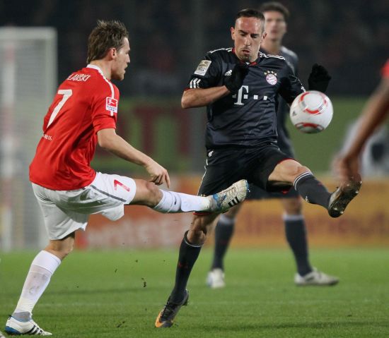 日职乙战报：水户2-0力克大分，队史首度升入顶级联赛（水户2-0击败大分，队史首次升入顶级联赛）