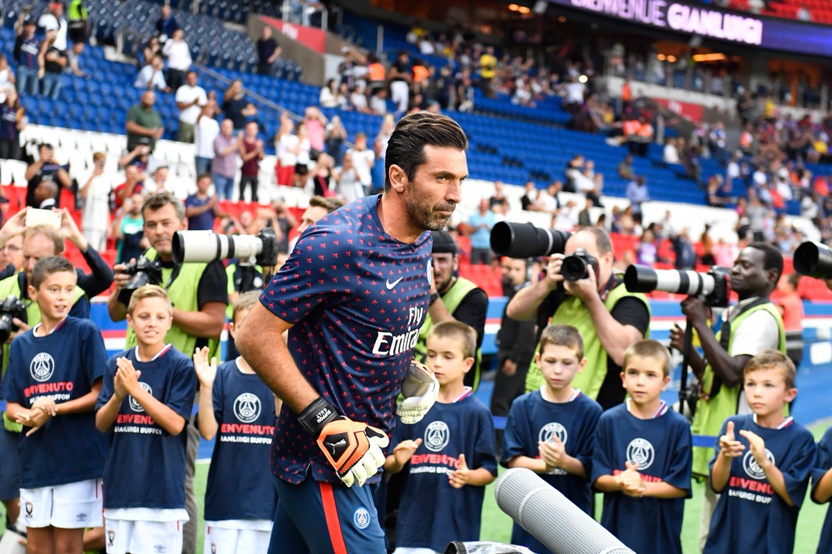 阿斯：皇马仍信任阿隆索，但需要他和球队给出决定性的回应（阿斯：皇马对阿隆索仍有信心，要求他与球队拿出决定性回应）