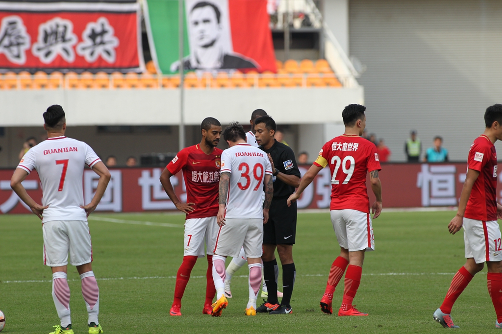 意天空：为预防迈尼昂离队，米兰关注科林蒂安门将乌戈-索萨（意大利天空体育：为防迈尼昂离队，米兰考察科林蒂安门将乌戈·索萨）