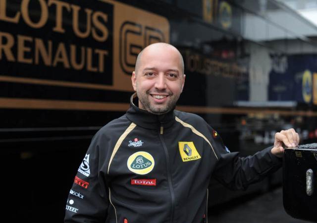 贝纳蒂亚：我和德布劳内谈过，但当时他已接近签约那不勒斯了（贝纳蒂亚称曾与德布劳内沟通，但当时他已基本确定加盟那不勒斯）