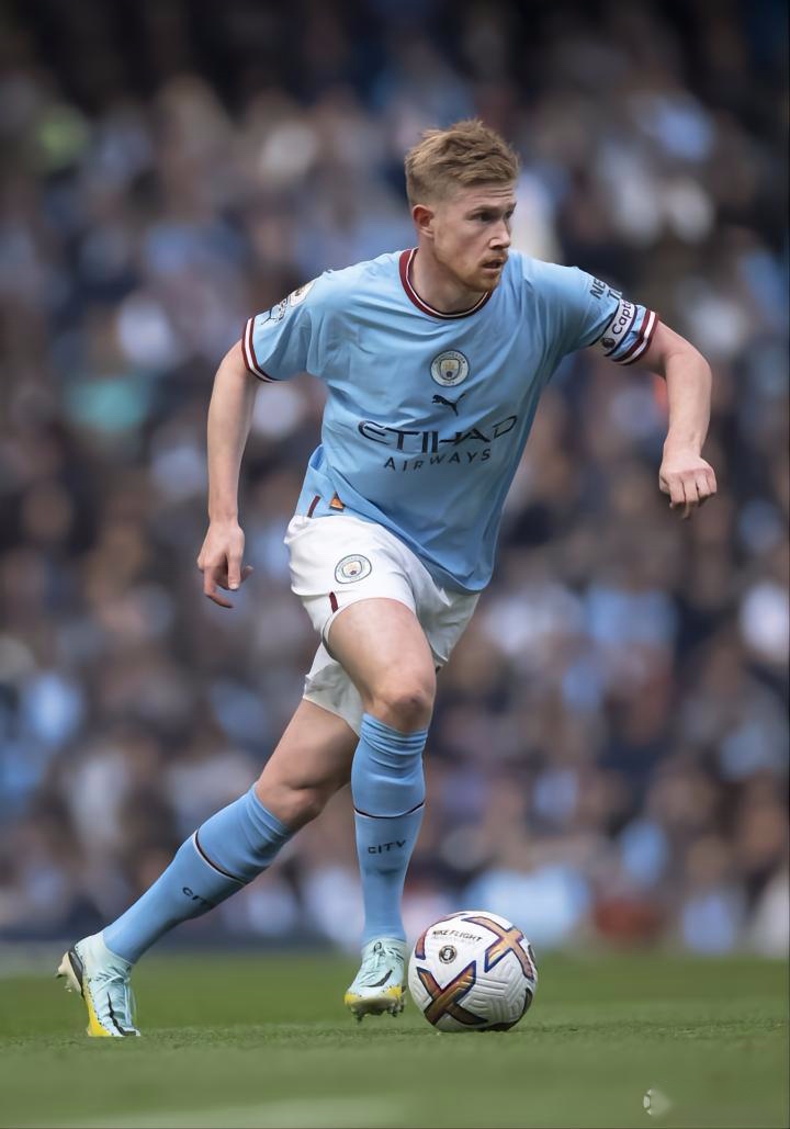 马宁入选2026世界杯候选裁判员培训名单，将经历最后一次考核（马宁入围2026年世界杯候选裁判员培训名单，迎来最终考核）